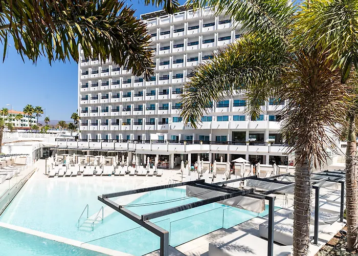 Hotel Caserio
